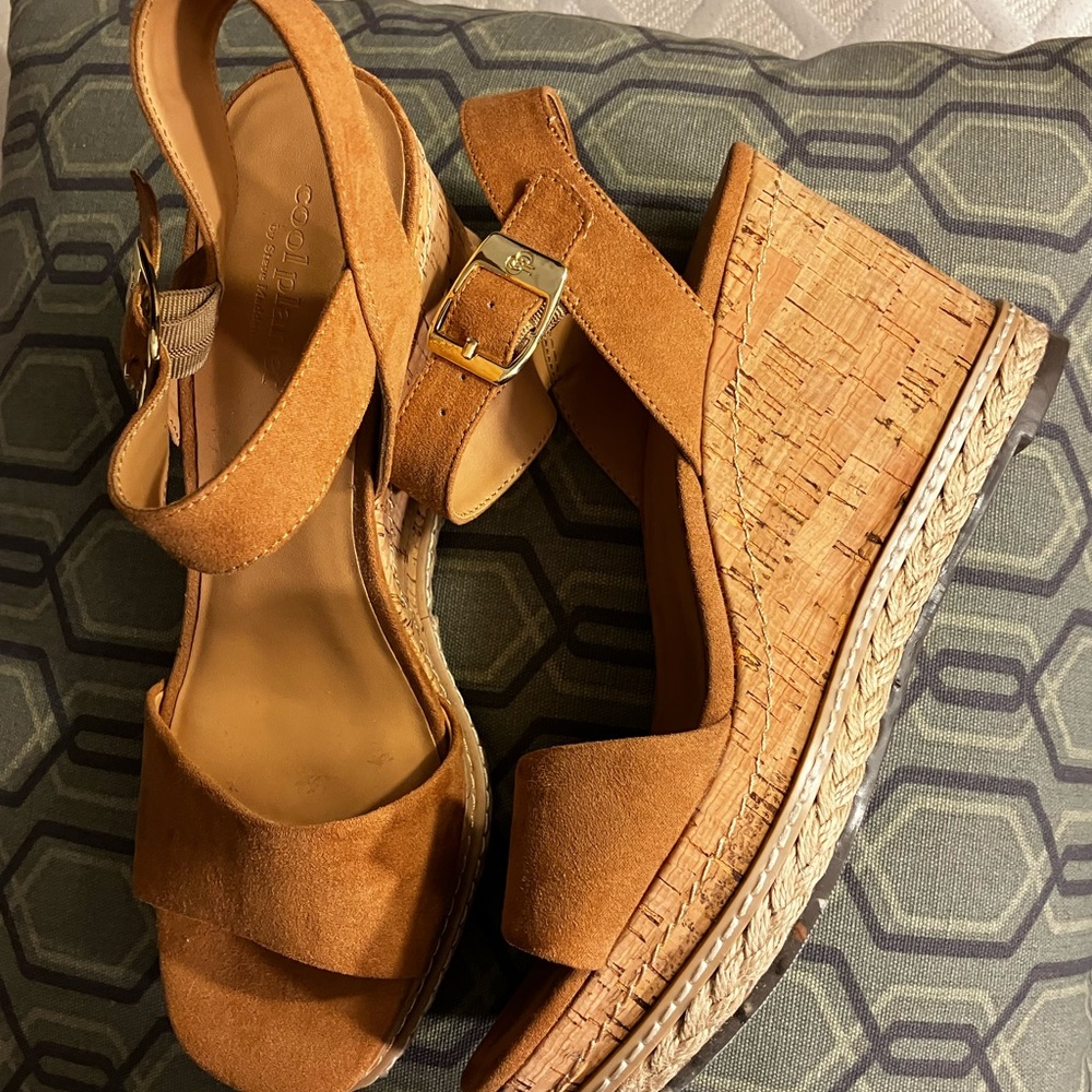 Steve Madden Cool Planet Tan Suede Wedge Sandals with Ankle Strap - Picture 2 of 7